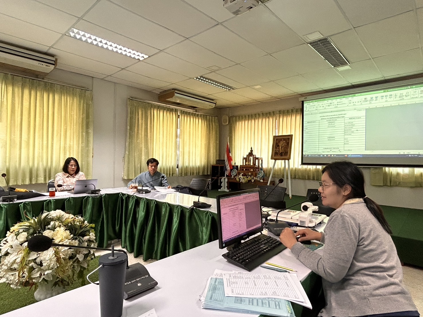 ประชุมหารือการระบุประเด็นปัญหาสิ่งแวดล้อมภายในอาคารและนอกอาคารฯ — ภาพที่ 2